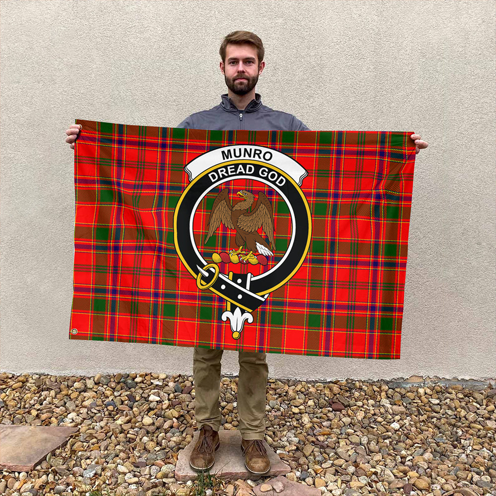 Grant Modern Tartan Crest House Flag