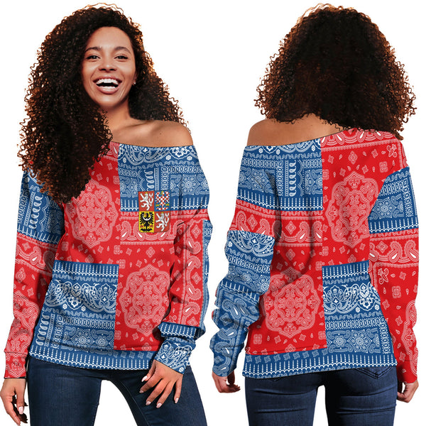 Czech Republic Women Off Shoulder Sweatshirt Flag And Paisley Basic Style 1