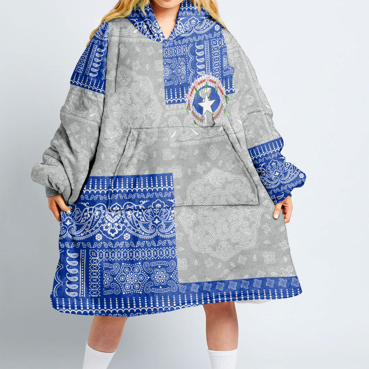 Northern Mariana Islands Hoodie Blanket Flag And Paisley Basic Style 2