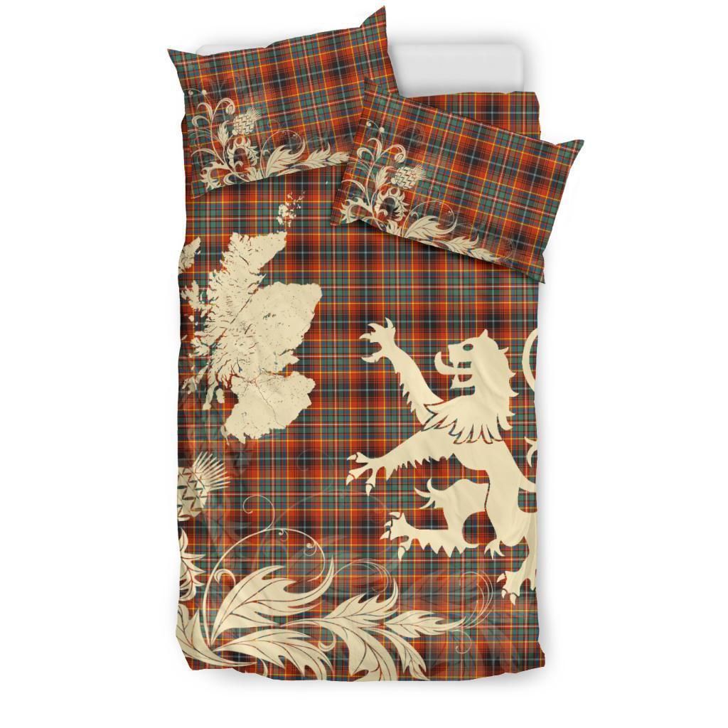 Innes Ancient Clan Bedding Set, Scottish Tartan Innes Ancient Clan Bedding Set Scotland Lion & Thistle Map Style