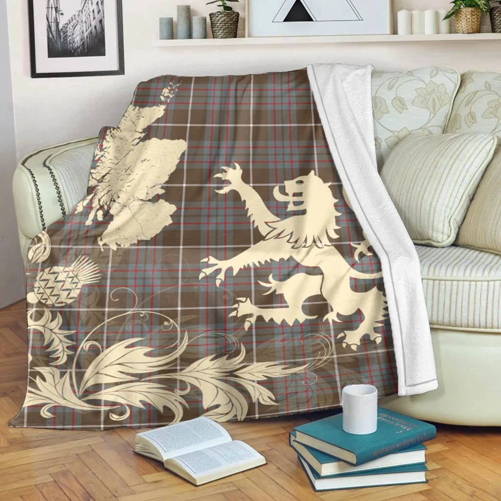 MacIntyre Hunting Weathered Clan Blanket, Scottish Tartan MacIntyre Hunting Weathered Clans Blanket Thistle Map Style