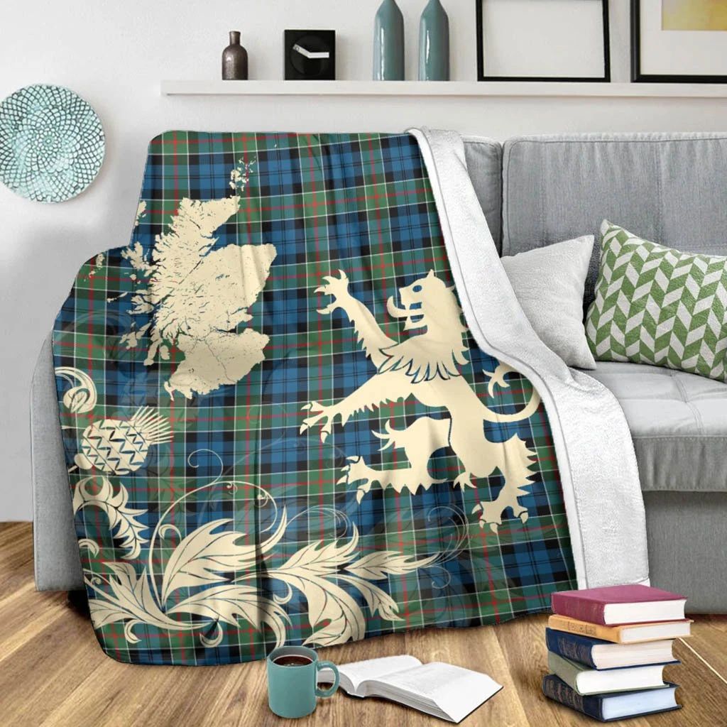 Colquhoun Ancient Clan Blanket, Scottish Tartan Colquhoun Ancient Clans Blanket Thistle Map Style