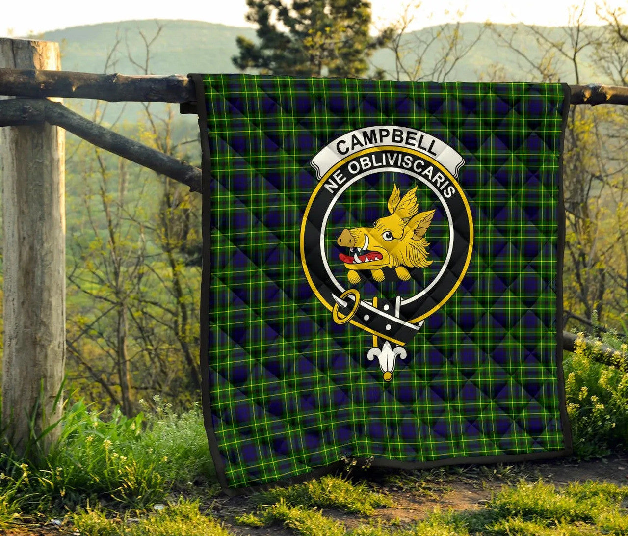 Campbell of Breadalbane Modern Tartan Classic Crest Premium Quilt