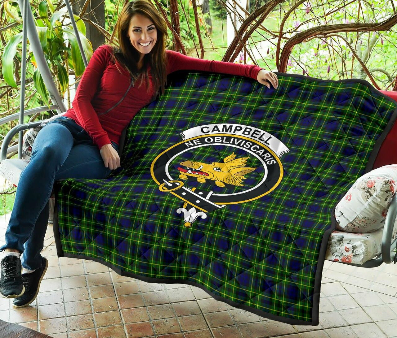 Campbell of Breadalbane Modern Tartan Classic Crest Premium Quilt