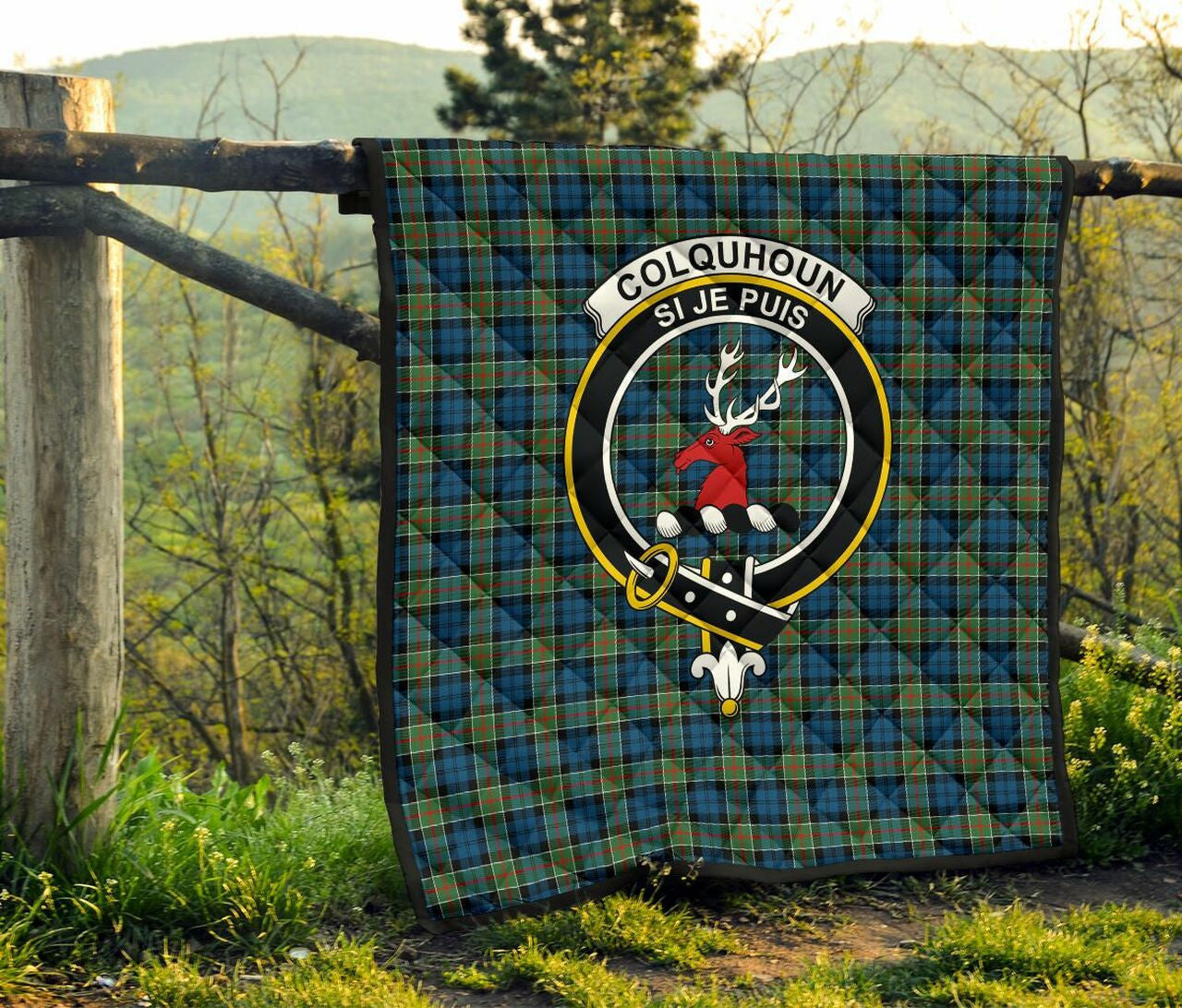 Colquhoun Ancient Tartan Classic Crest Premium Quilt