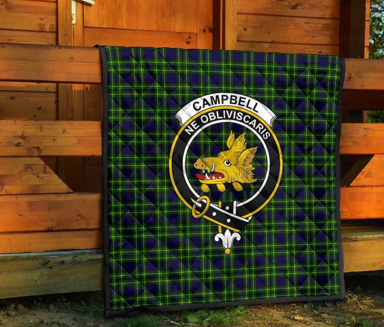 Campbell of Breadalbane Modern Tartan Classic Crest Premium Quilt