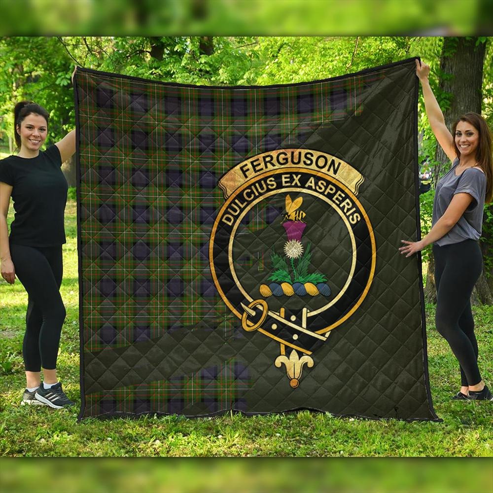 Fergusson Modern Tartan Crest Premium Quilt Oldest Style