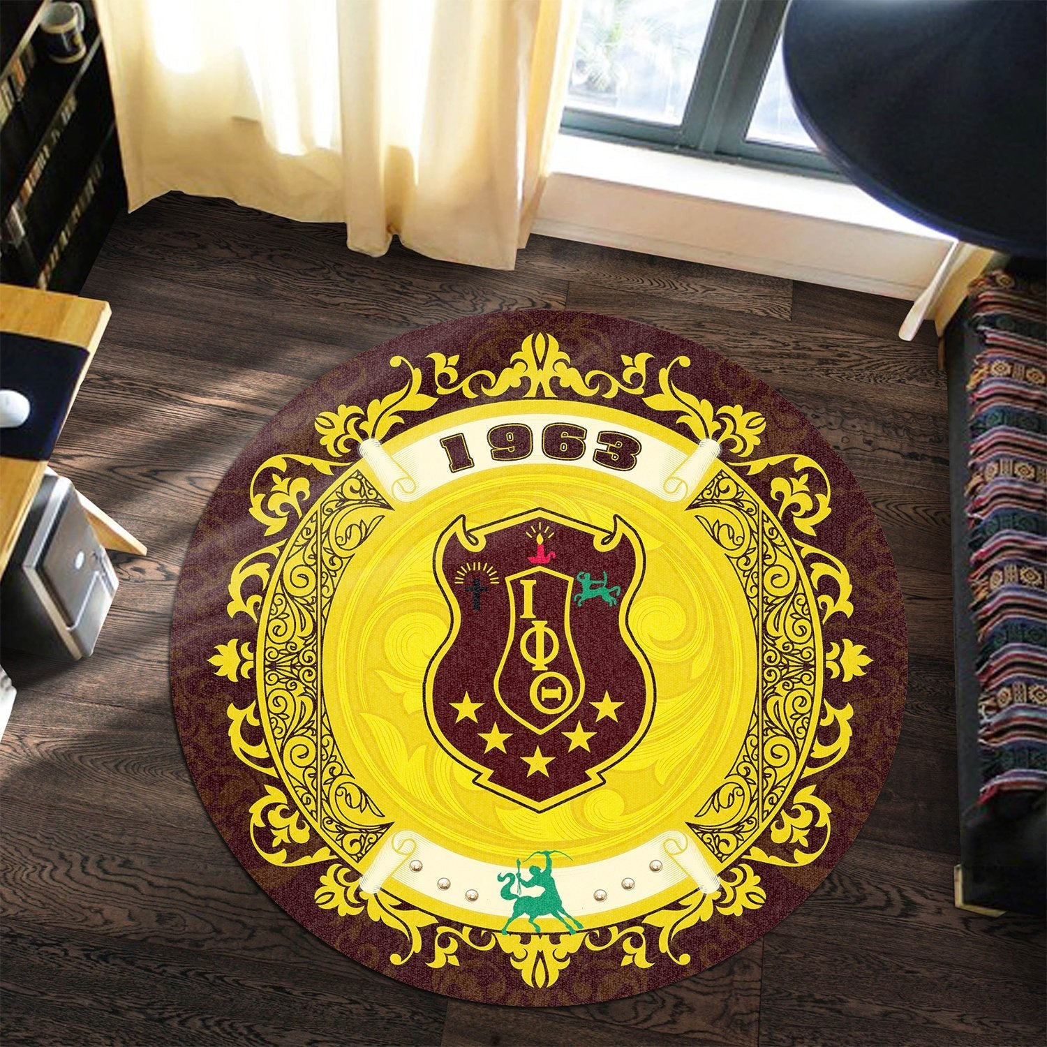 Home Iota Phi Theta Round Carpet J09