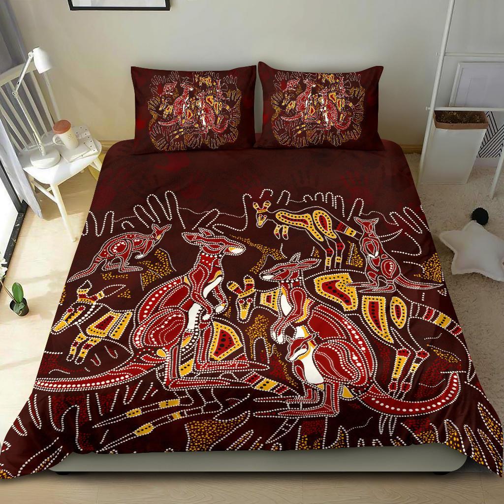 Aboriginal Bedding Set - Kangaroo family with Hand Art