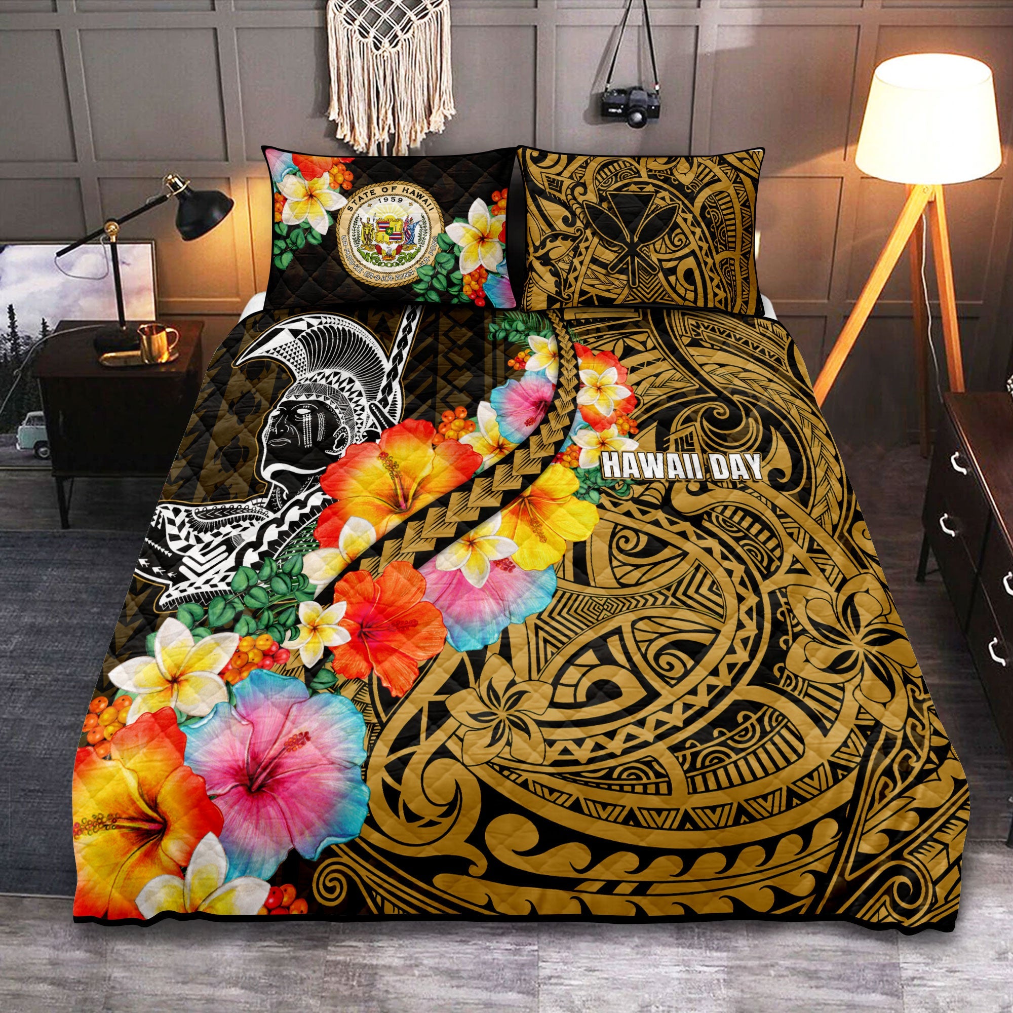 Hawaii Day King Kamehameha Quilt Bed Set