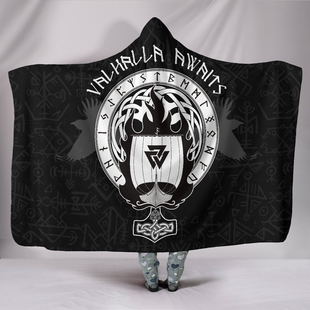 Viking Hooded Blanket Thor's Hammer Mjollnir